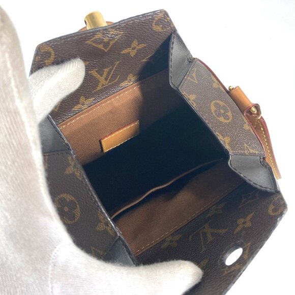 LOUIS VUITTON Brown Monogram Leather Shoulder Bag - Picture 13 of 16
